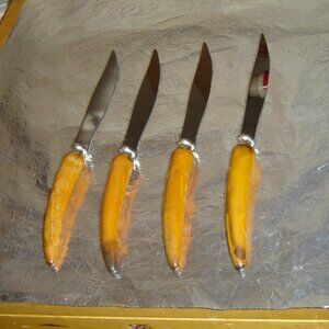 Set of 4 vintage Bakelite Sheffield steak knives VGU